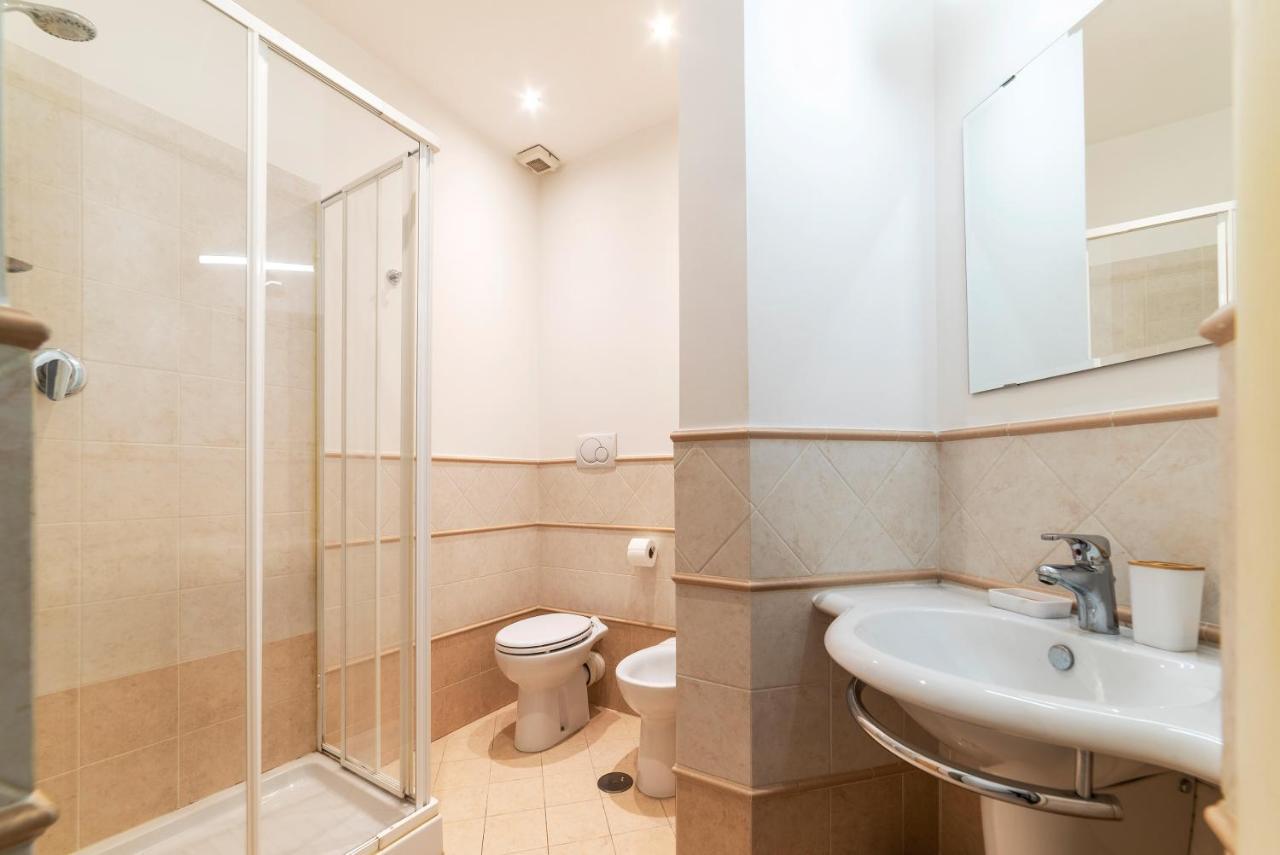 Sunny Apartment Piramide Rome Extérieur photo