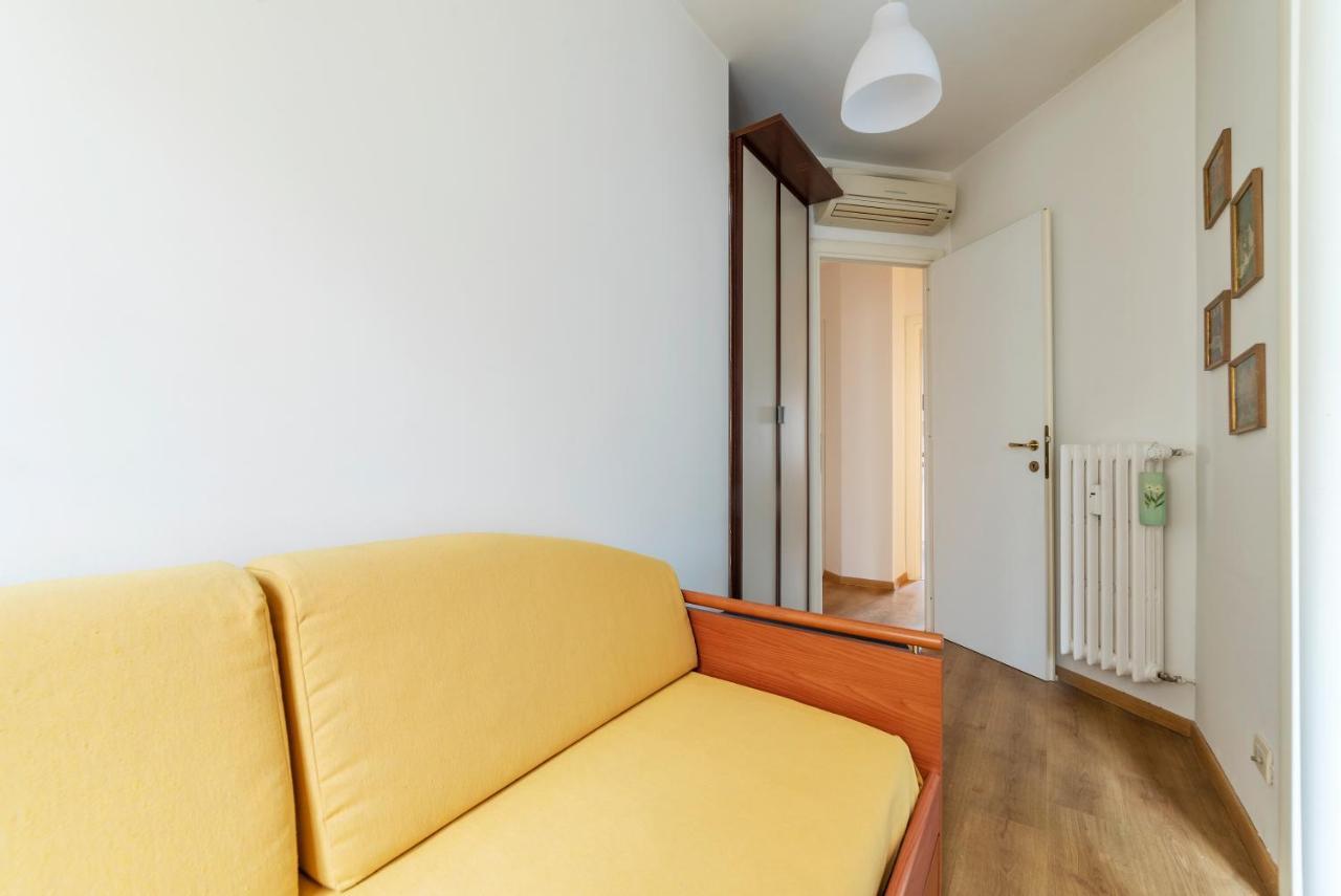 Sunny Apartment Piramide Rome Extérieur photo